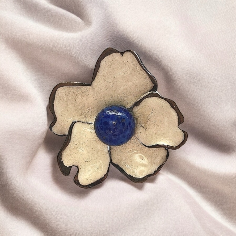 Blue and White Vintage Flower Ring